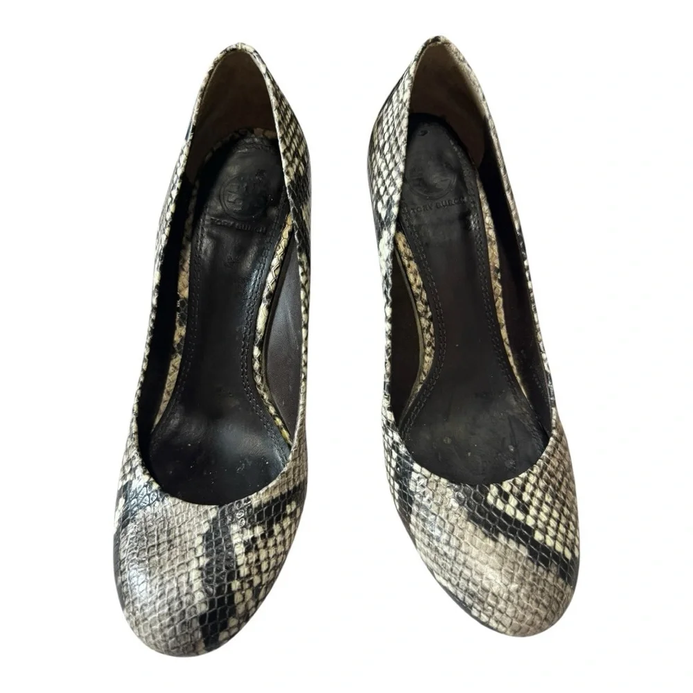 Tory Burch Benton Snakeskin Embossed Leather Wedge Pumps Size 7.5